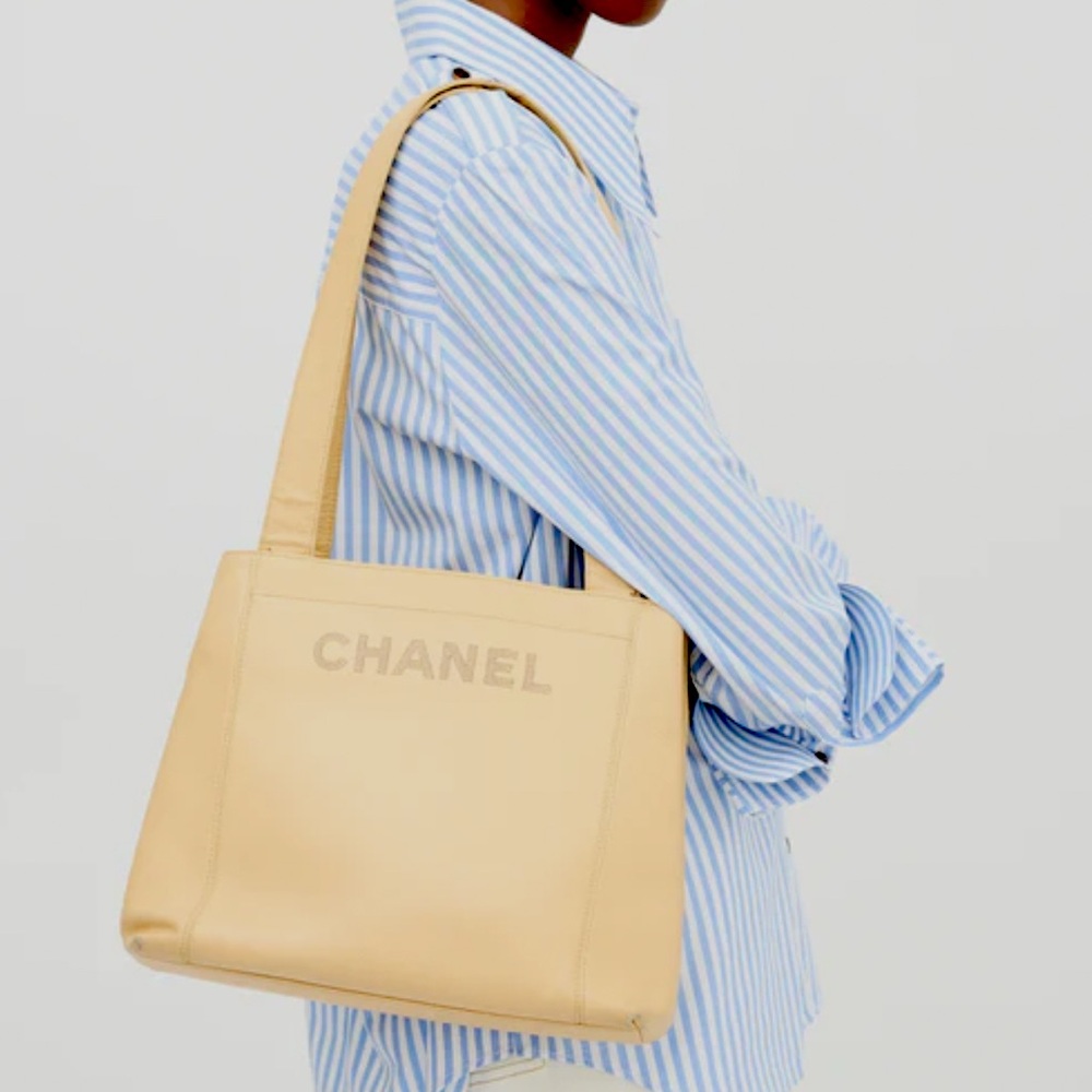 AUTH LIKE NEW CHANEL LOGO BEIGE TOTE SHOULDER BAG wCARD RARE SMALL EVERYDAY TOTE